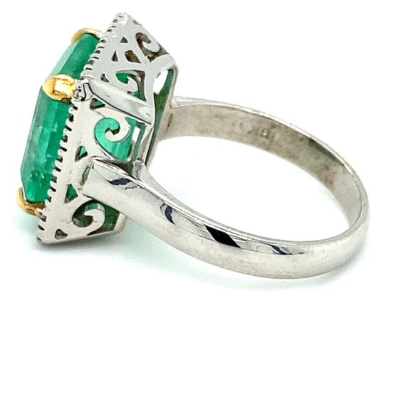 GIA Columbian Emerald 9.58ct Diamonds 18K Ring - Picture 5 of 6